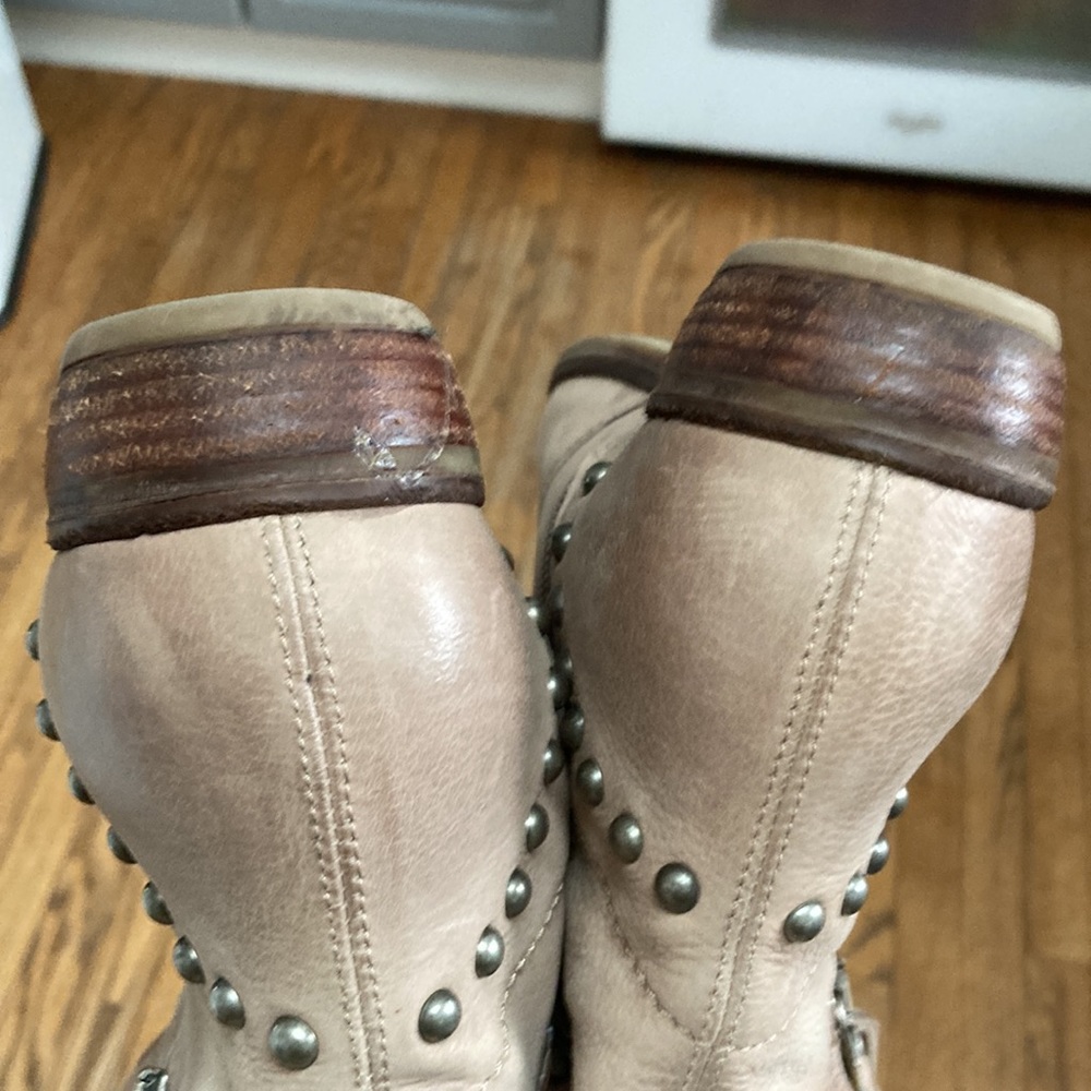 Stylish Tan Ankle Boots with Studded Detail - Picture 14 of 14